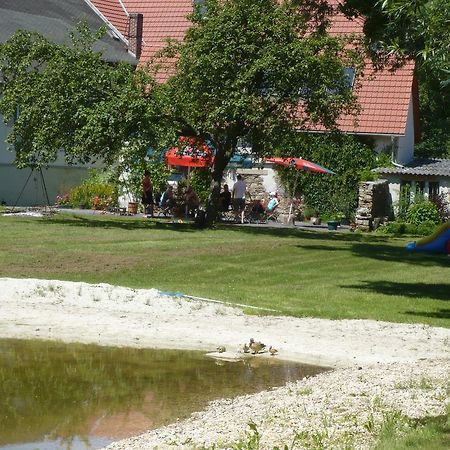 Pension Zum Hirsch Göda Exteriör bild