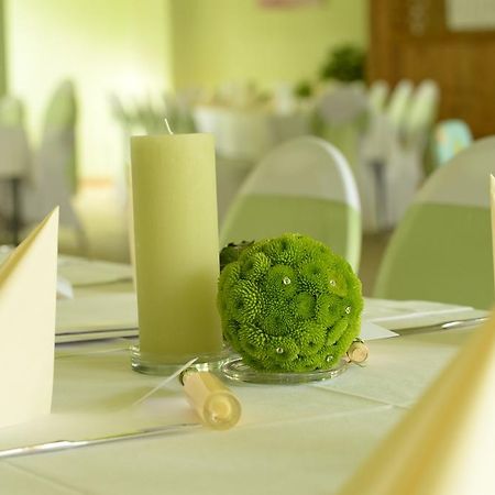 Pension Zum Hirsch Göda Exteriör bild