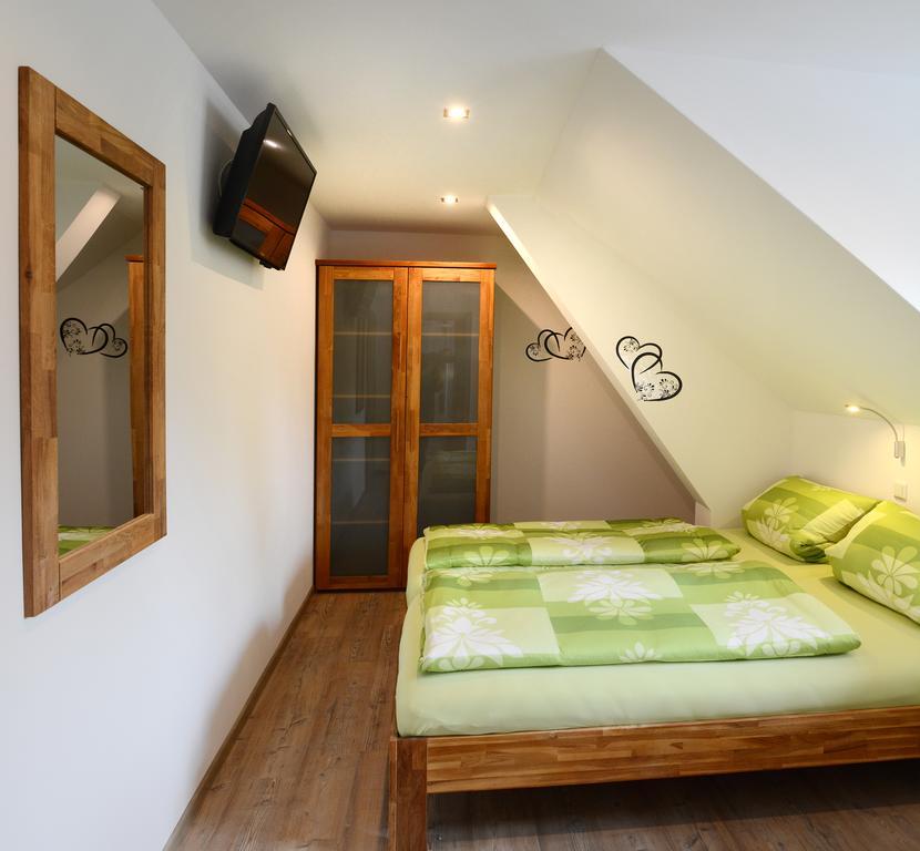 Pension Zum Hirsch Göda Rum bild