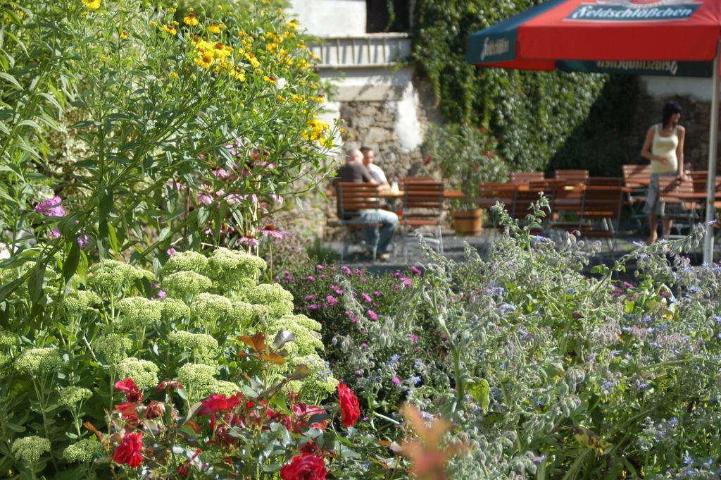Pension Zum Hirsch Göda Exteriör bild