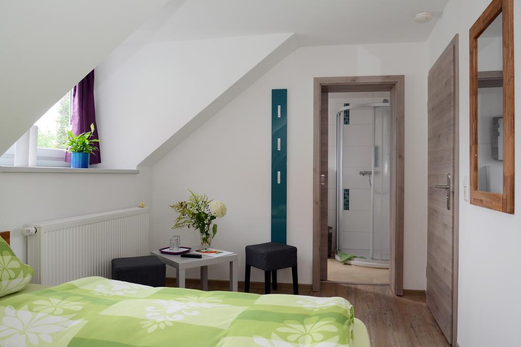 Pension Zum Hirsch Göda Exteriör bild